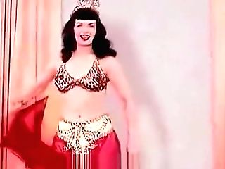 Sensitive Belly Dance Of A Hot Superstar (1950s Antique)